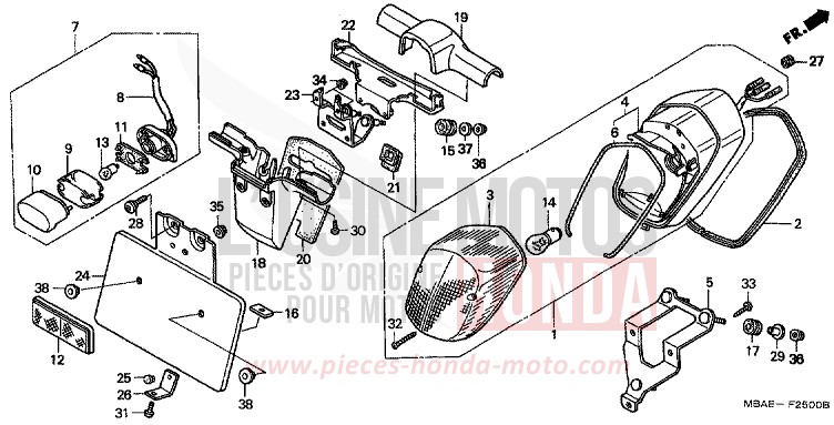 HECKLEUCHTE (VT750C/C2/NV750C2) von Shadow Aero REARL SEDONA RED (R223B) von 2001